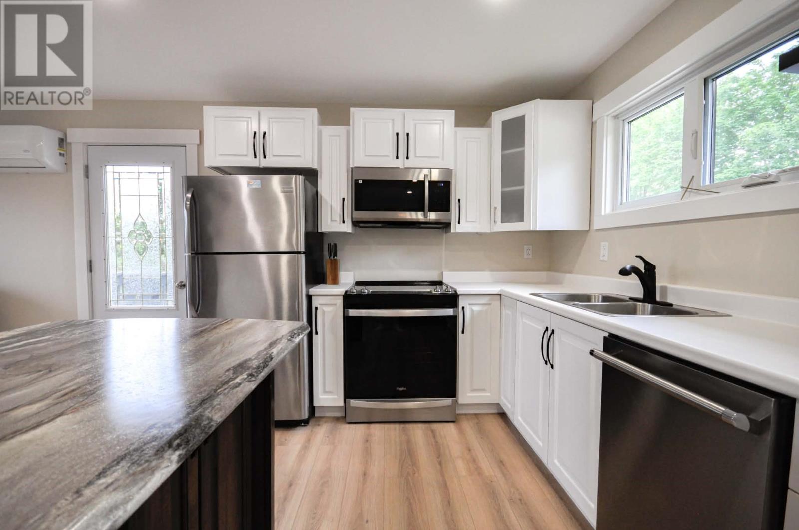 24 Cabot Lane Property Photo 14