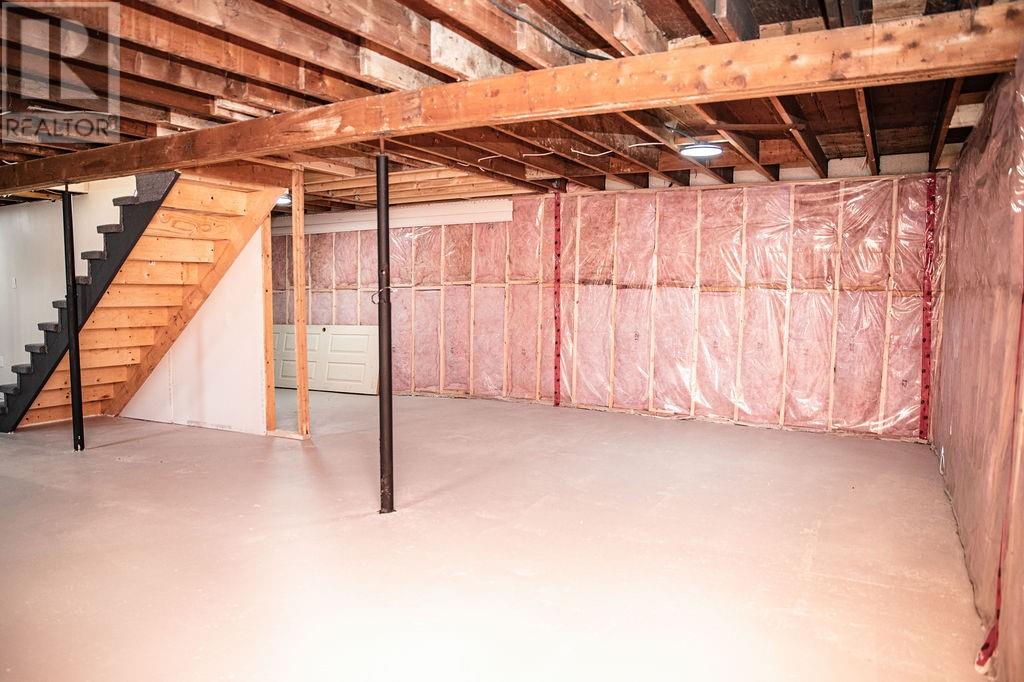 24 Cabot Lane Property Photo 32