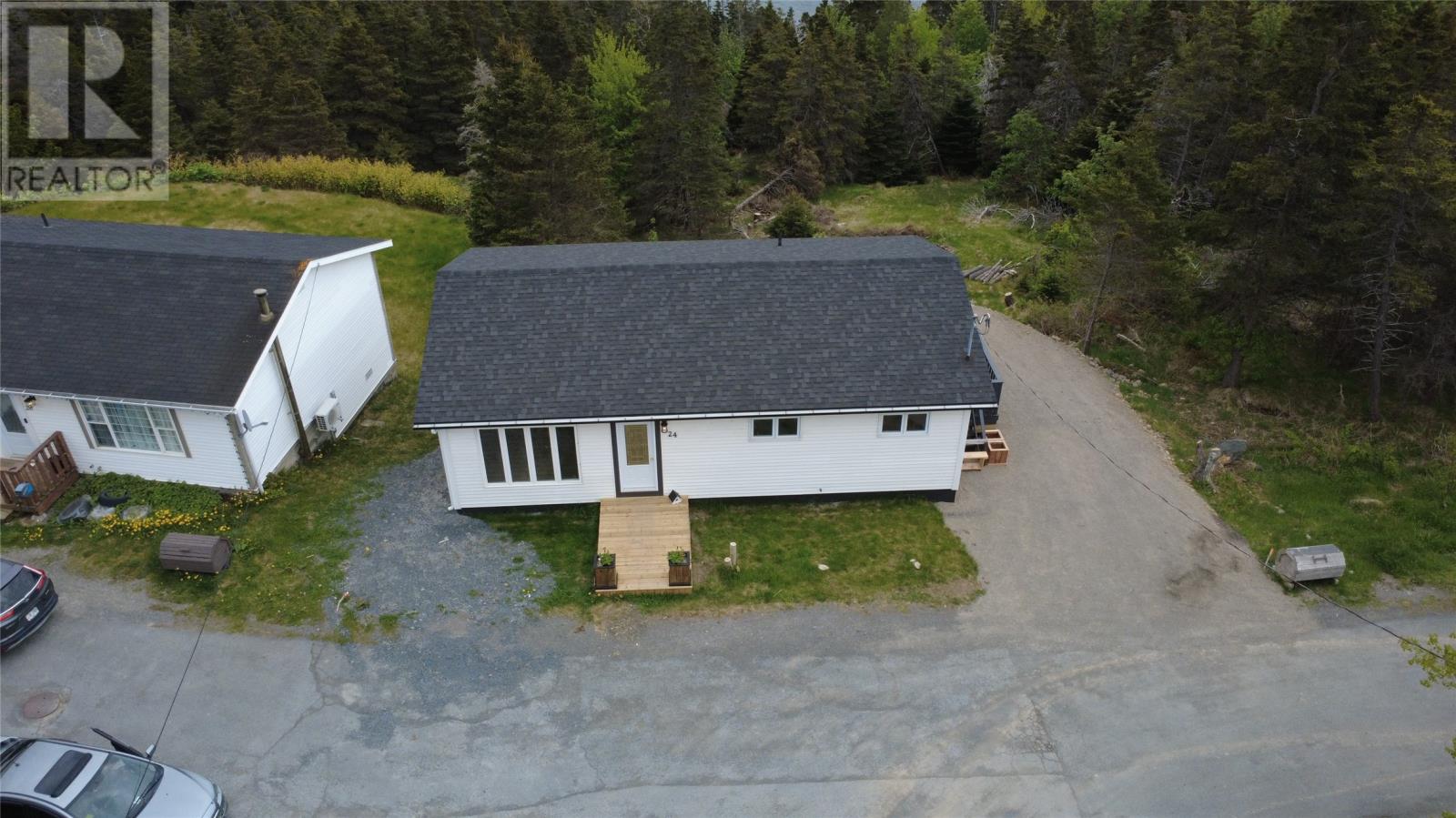 24 Cabot Lane Property Photo 42
