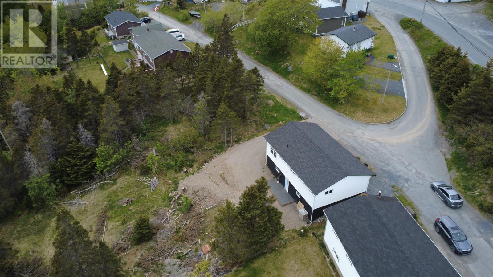24 Cabot Lane Property Photo 44