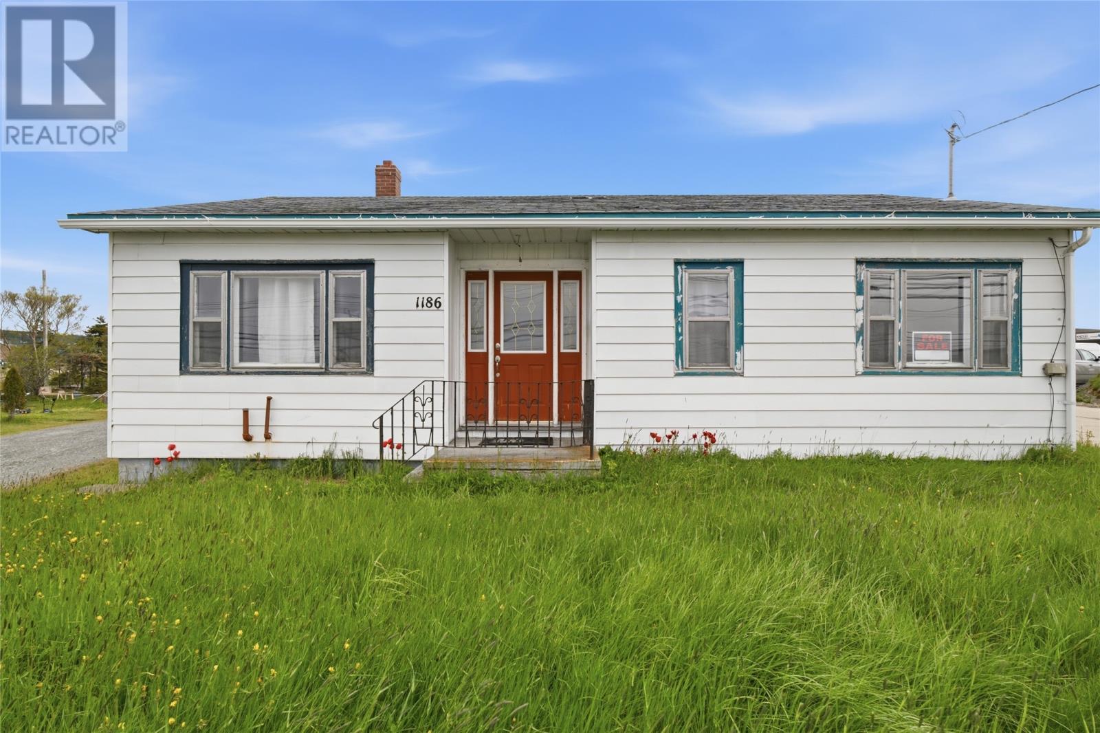 1186 Topsail Road Property Photo 1