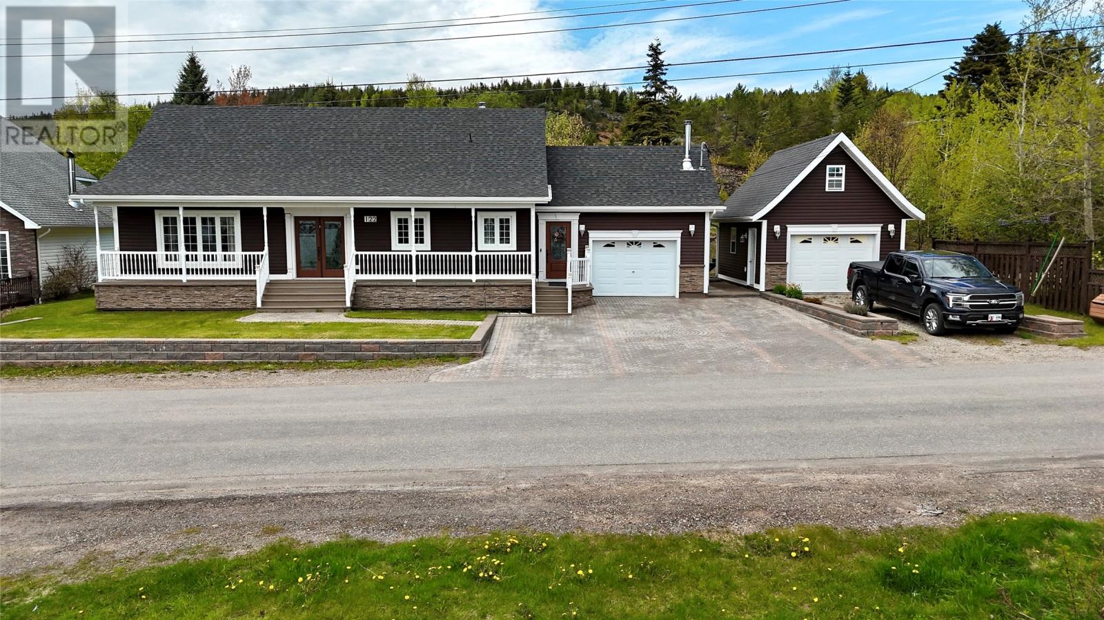 122 Bayview Road Property Photo 1