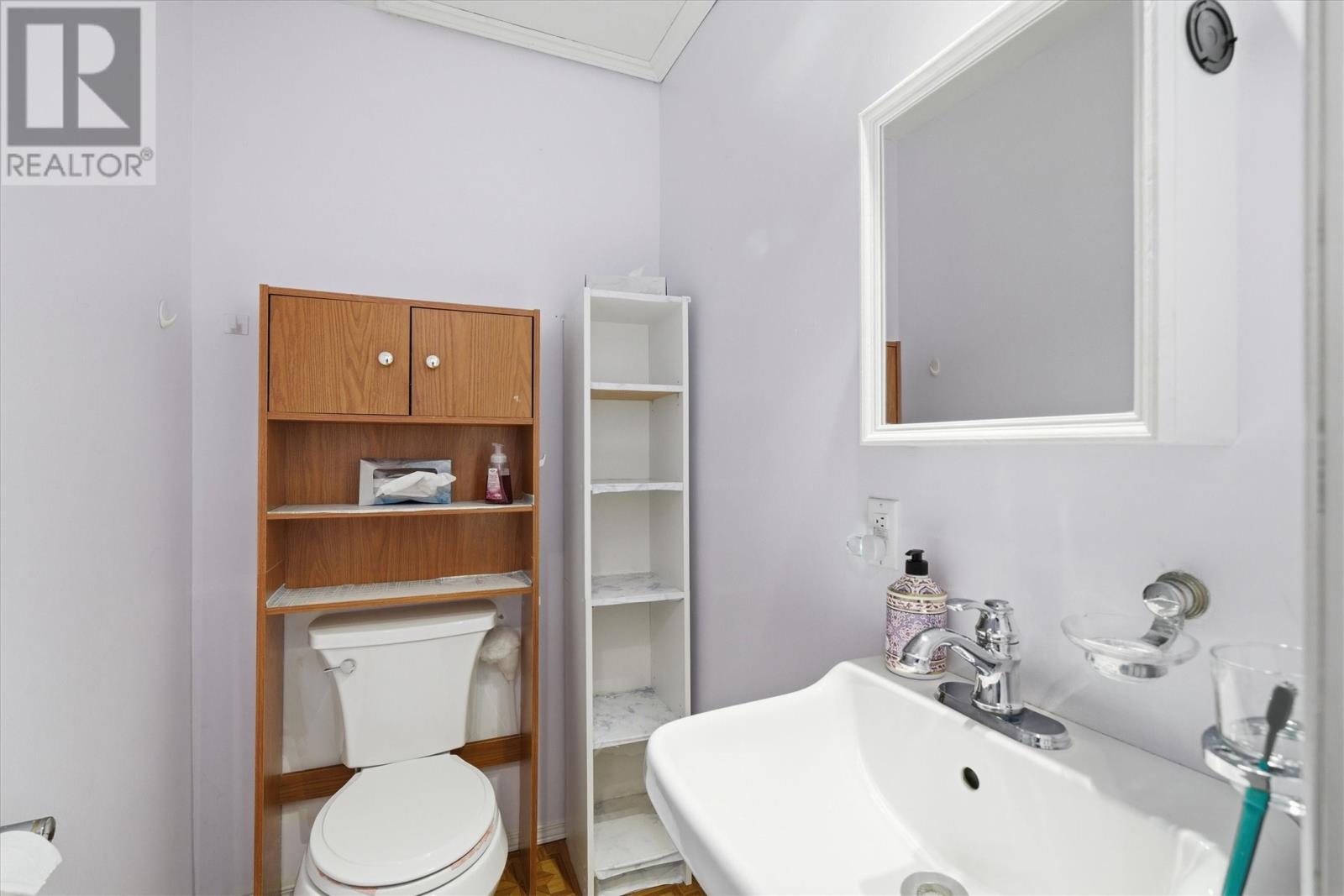 100 Harbour Road Property Photo 18