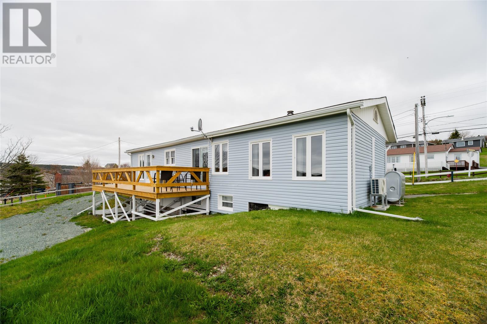 100 Harbour Road Property Photo 25