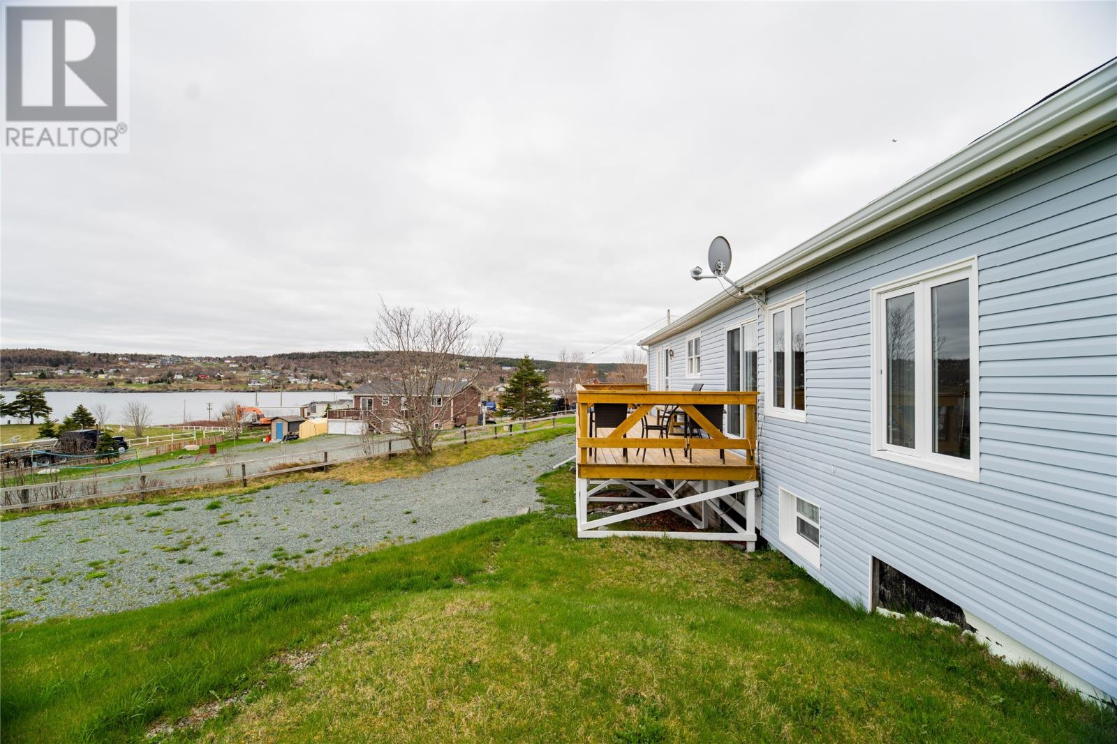 100 Harbour Road Property Photo 26