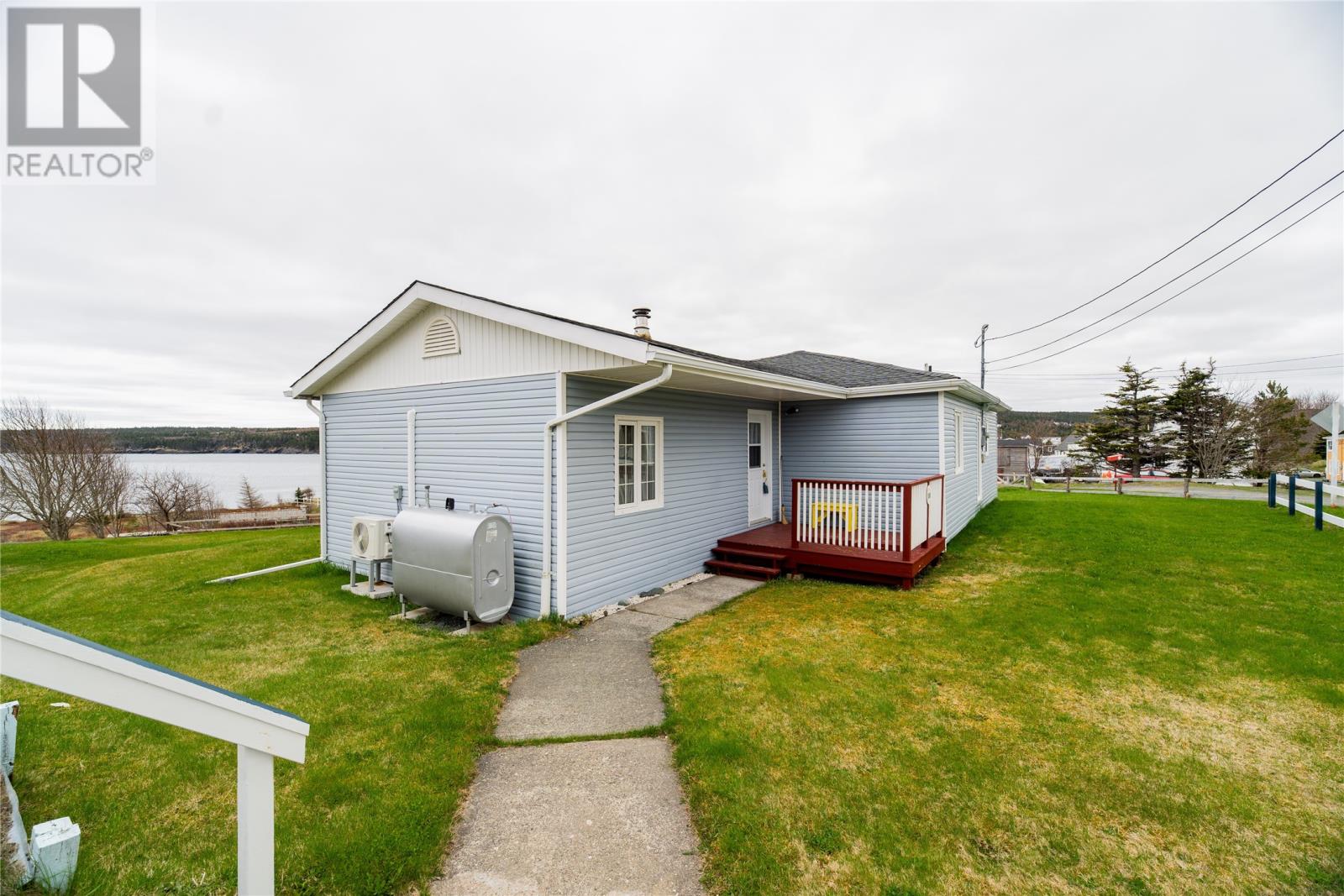 100 Harbour Road Property Photo 27