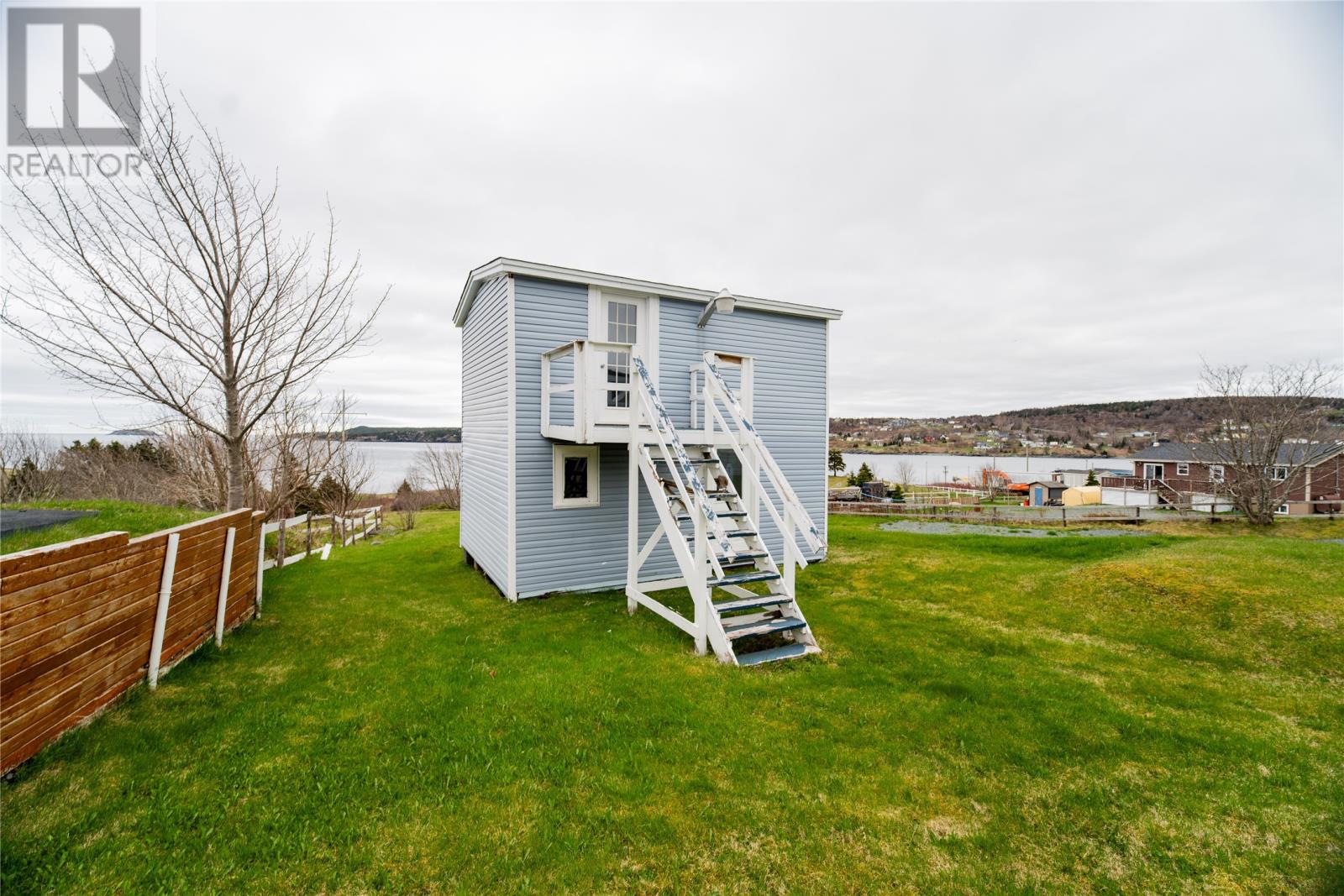 100 Harbour Road Property Photo 29