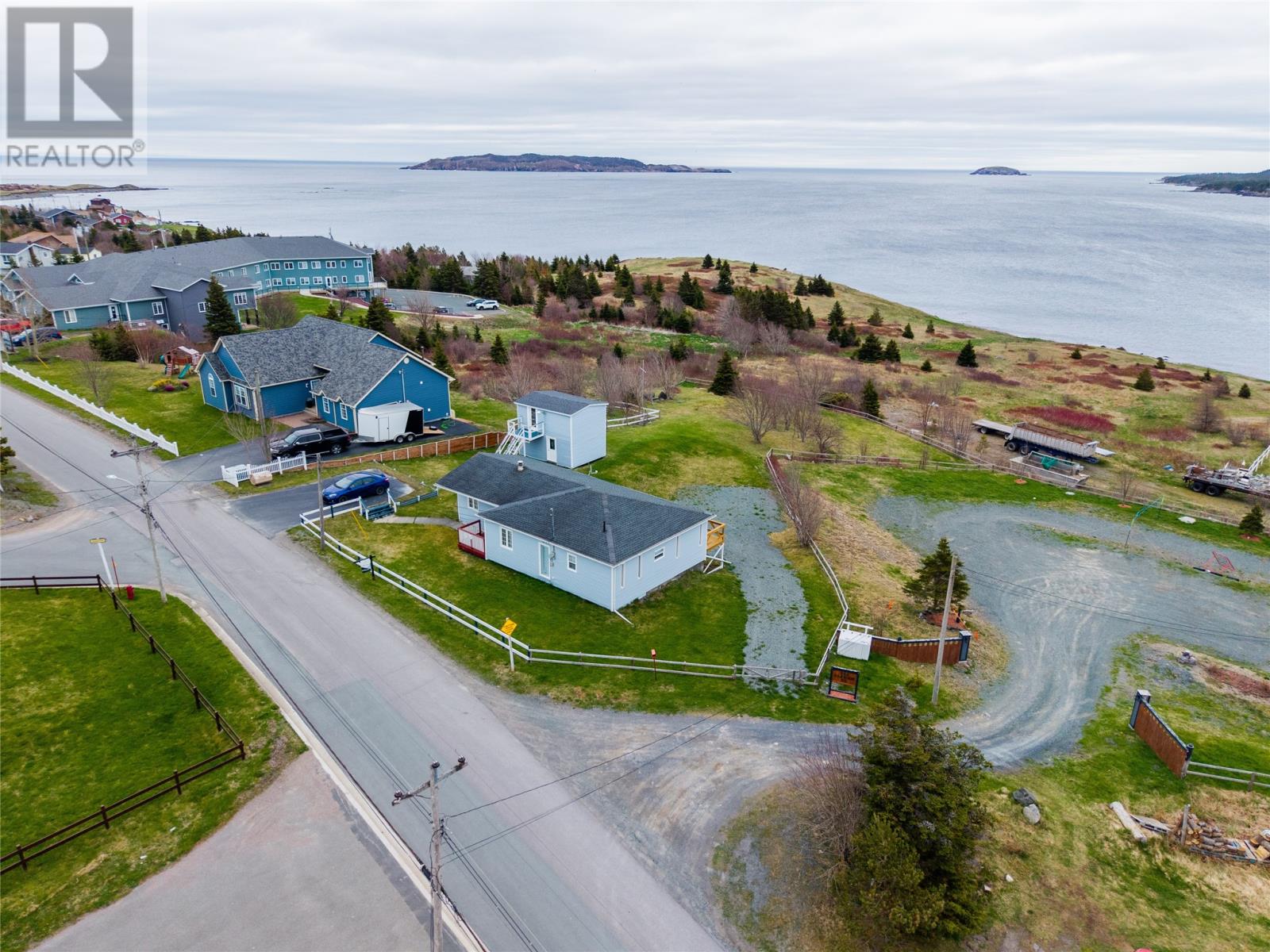 100 Harbour Road Property Photo 32