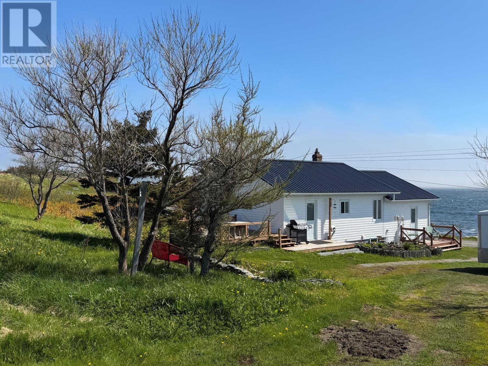 10 Seaview Drive Property Photo 2