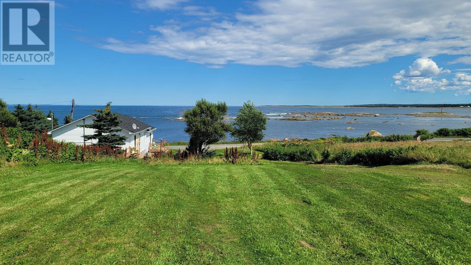10 Seaview Drive Property Photo 3