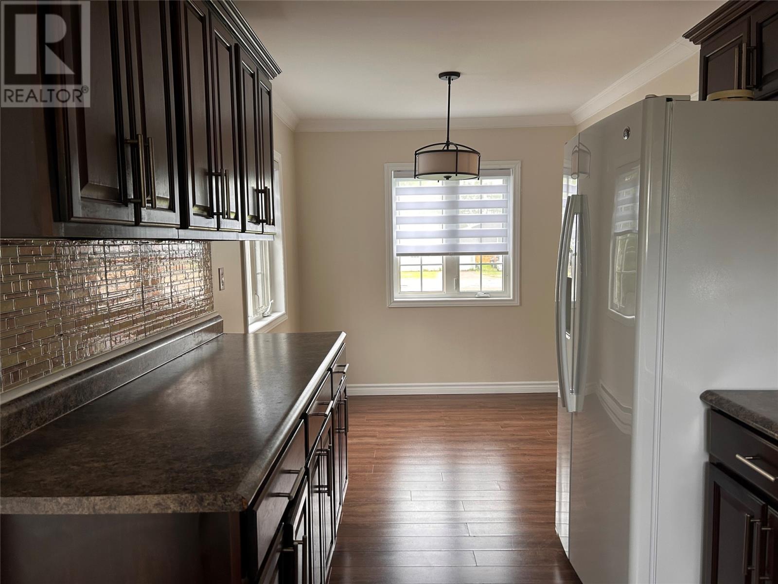 20 Pleasant Street Property Photo 6