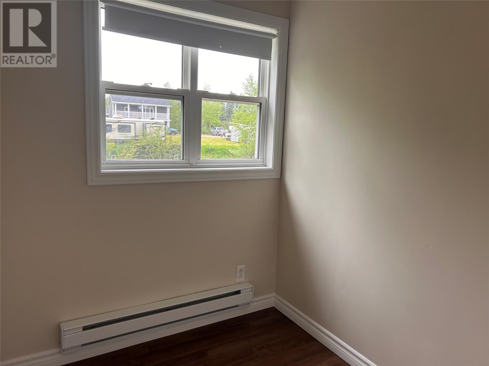 20 Pleasant Street Property Photo 12