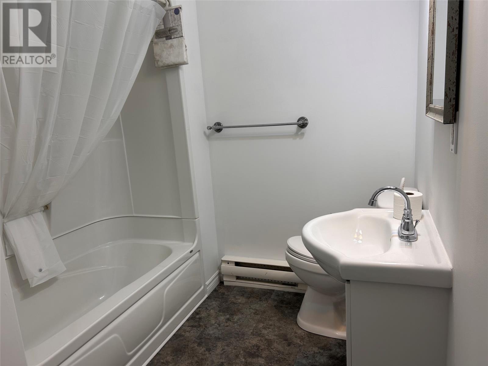 20 Pleasant Street Property Photo 26