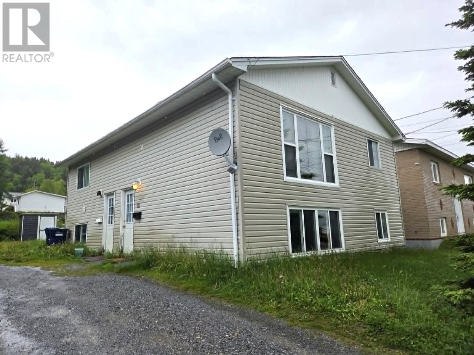 52 Carmen Avenue Property Photo 1