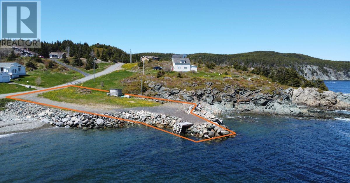 2 Wild Cove Road Property Photo 1