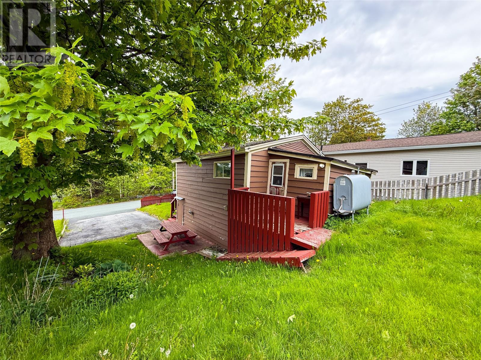 41 Hillview Drive Property Photo 4