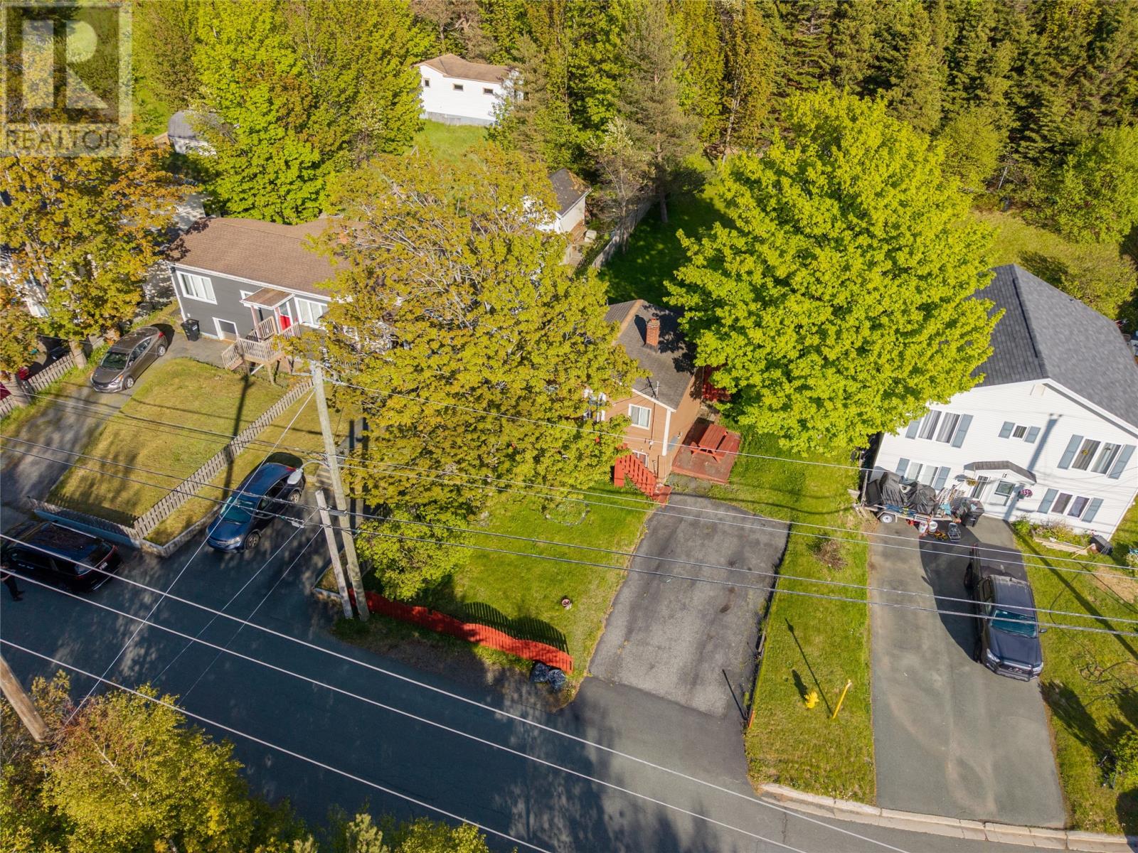 41 Hillview Drive Property Photo 6