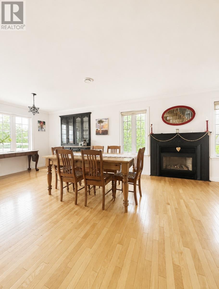 16 Jean D'arc Place Property Photo 4