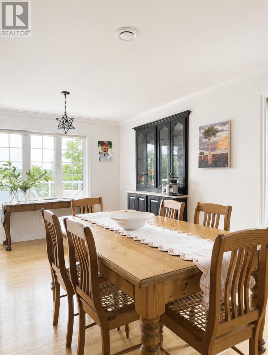 16 Jean D'arc Place Property Photo 6