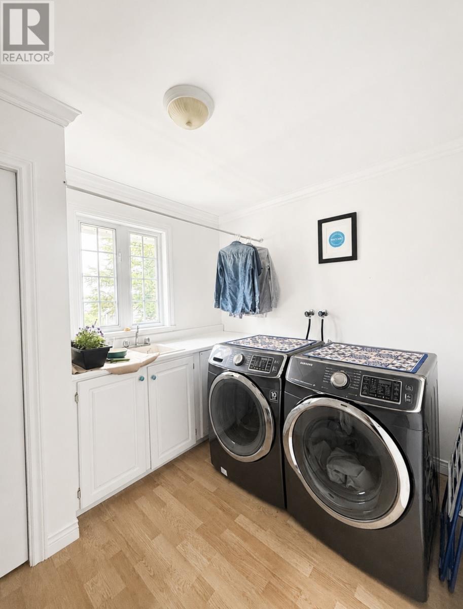 16 Jean D'arc Place Property Photo 15