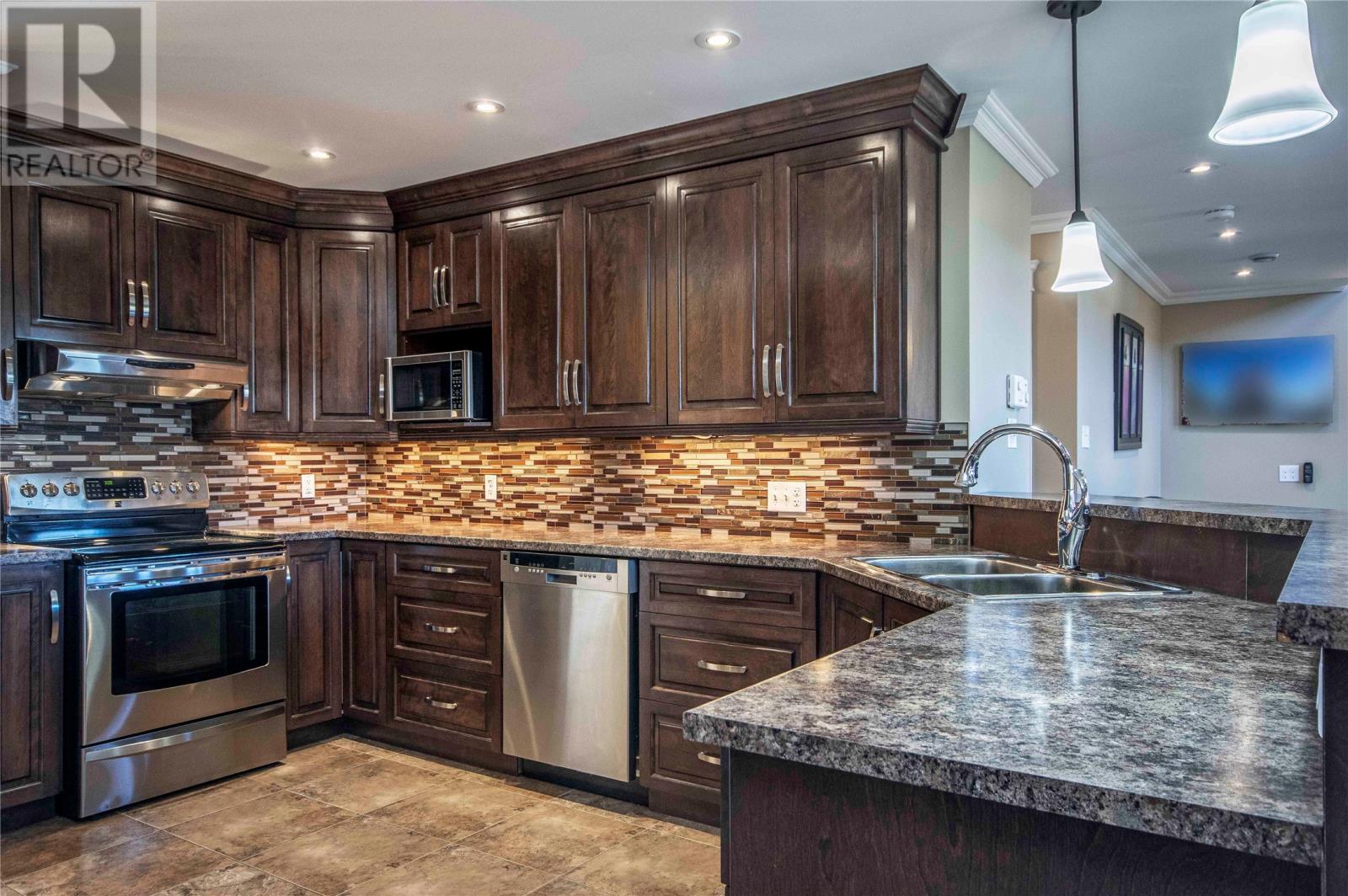 84 Farm Road Property Photo 10
