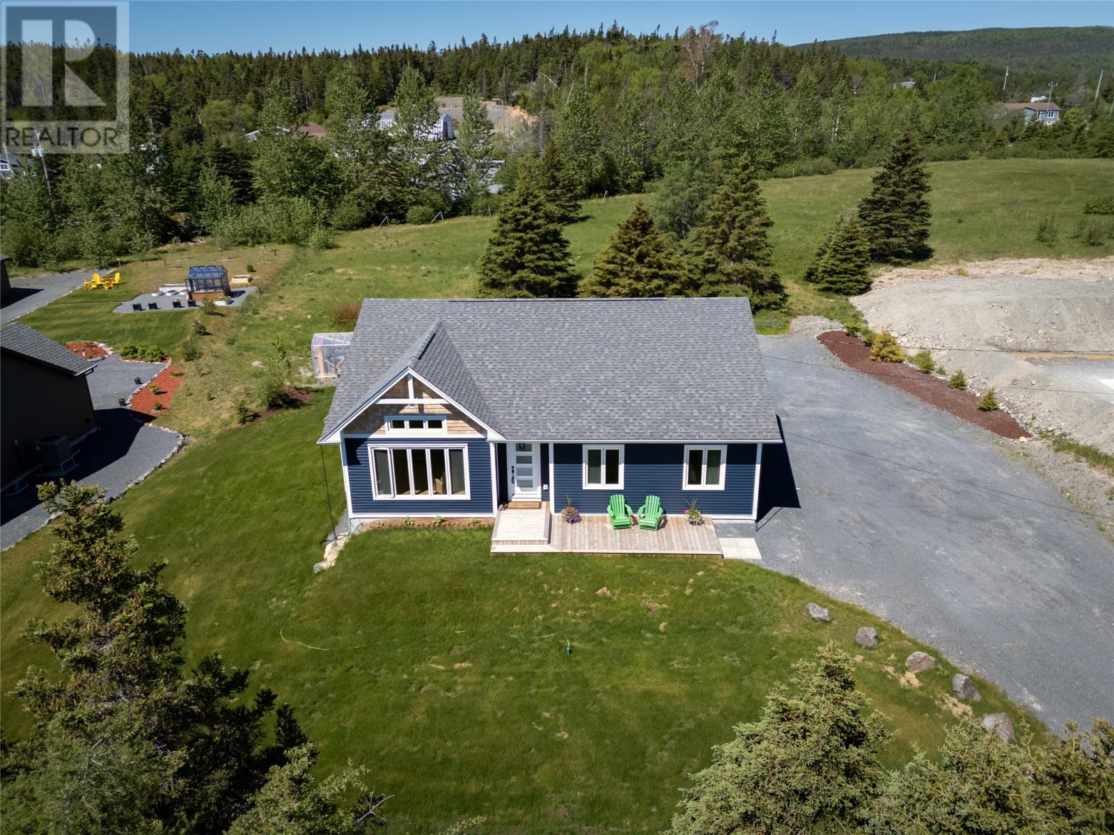7 Bridle Path Property Photo 1