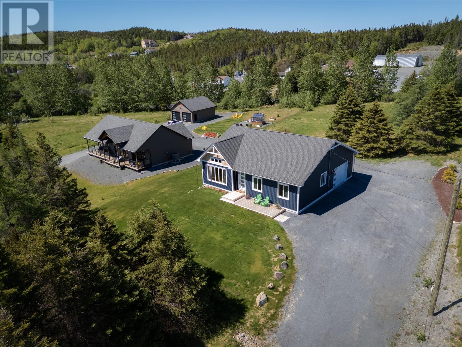 7 Bridle Path Property Photo 3