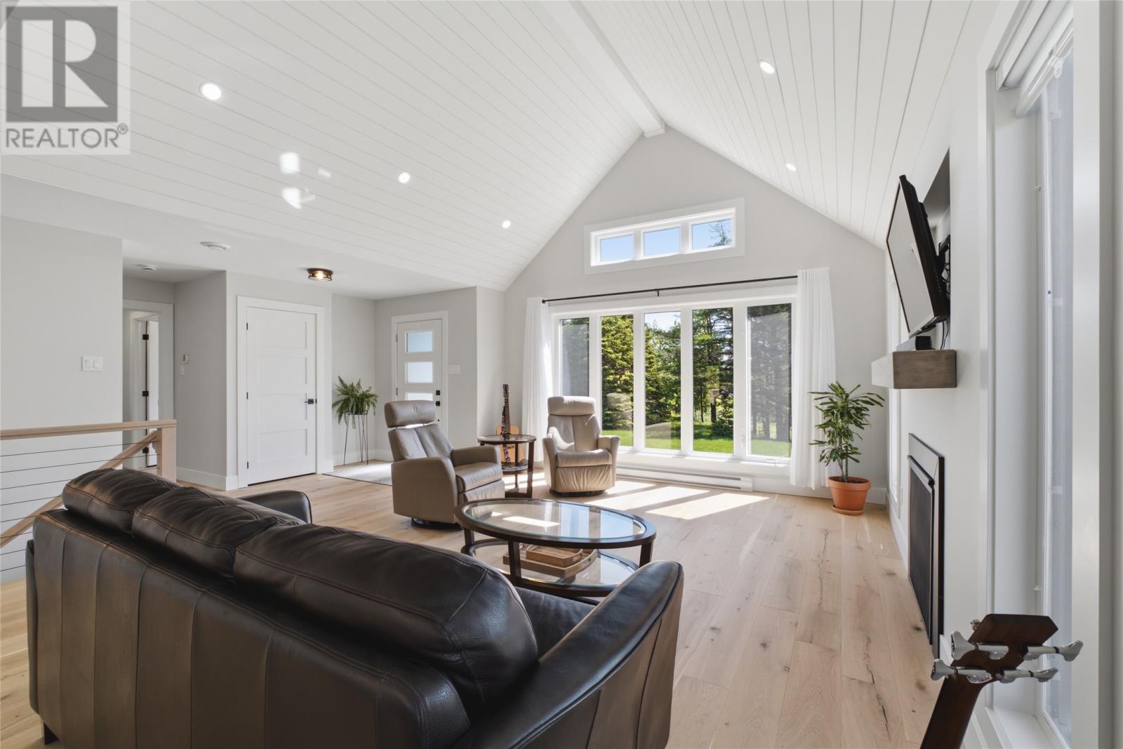 7 Bridle Path Property Photo 7