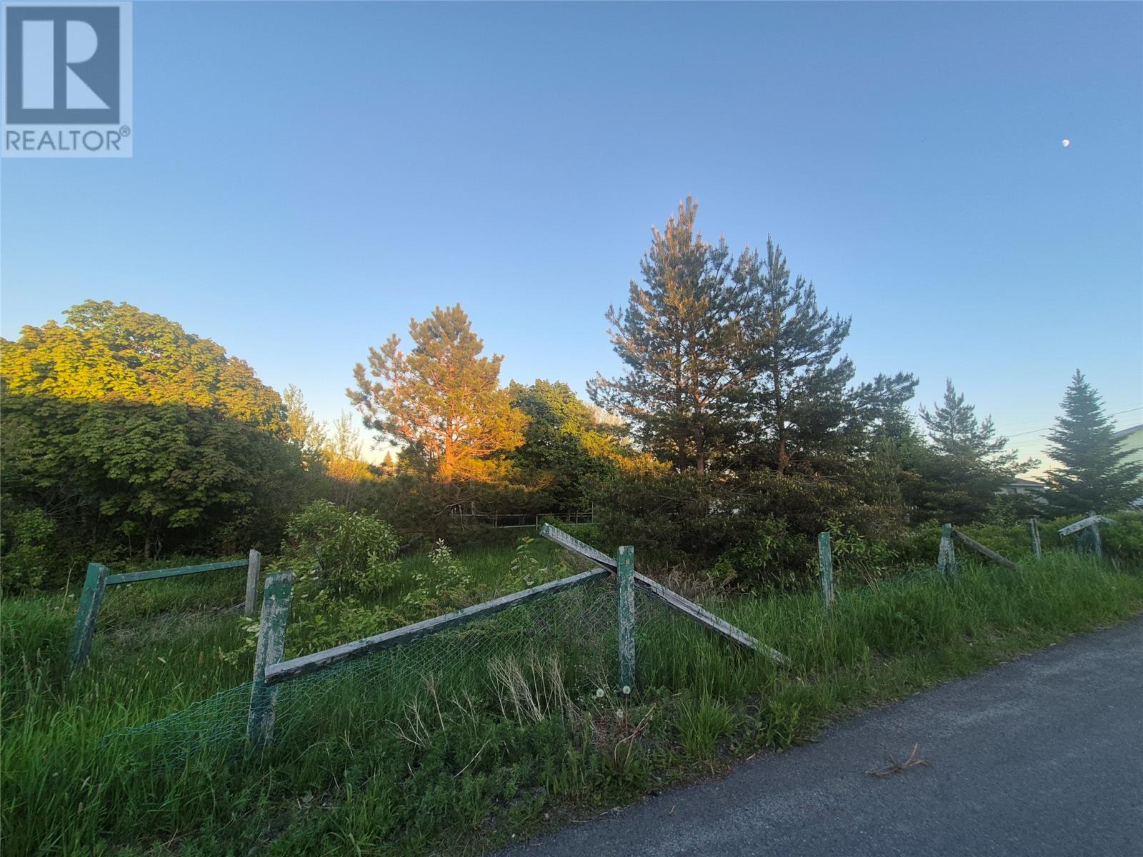 28 Second Avenue Property Photo 2