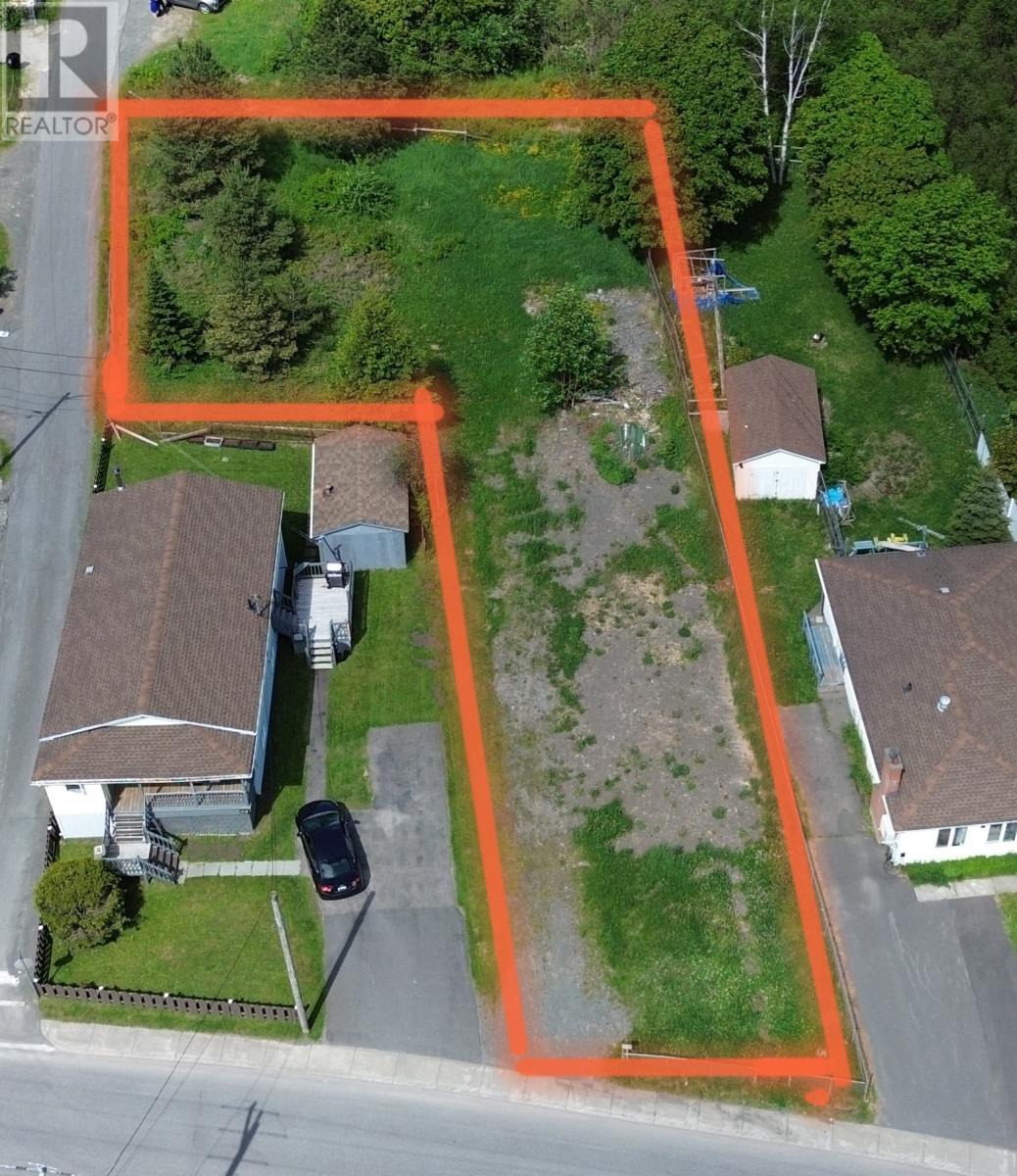 28 Second Avenue Property Photo 3