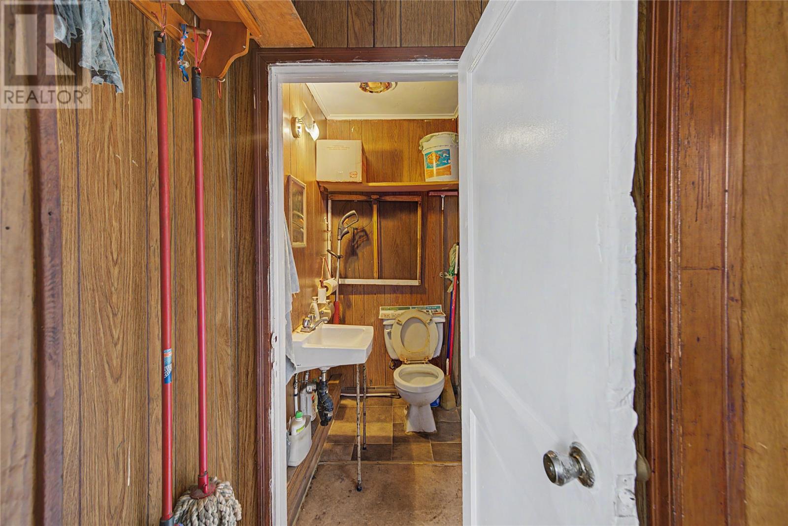209 Empire Avenue Property Photo 39