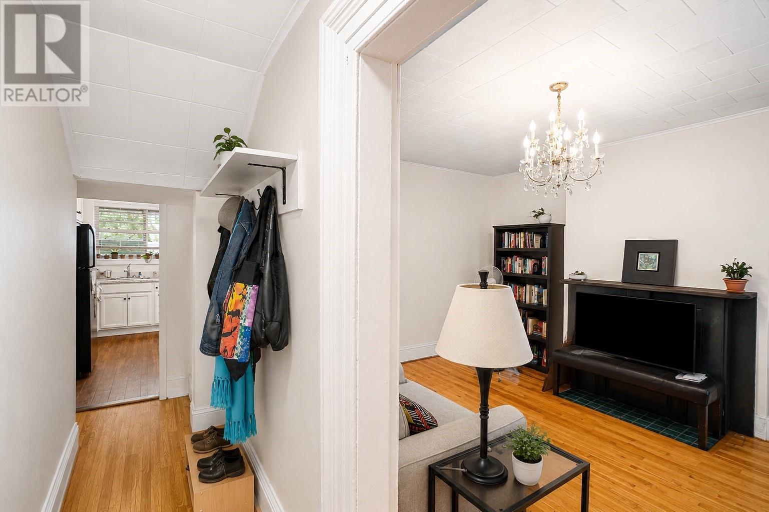 11 Maxse Street Property Photo 2