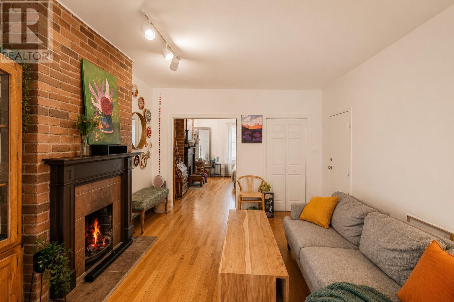 11 Maxse Street Property Photo 13