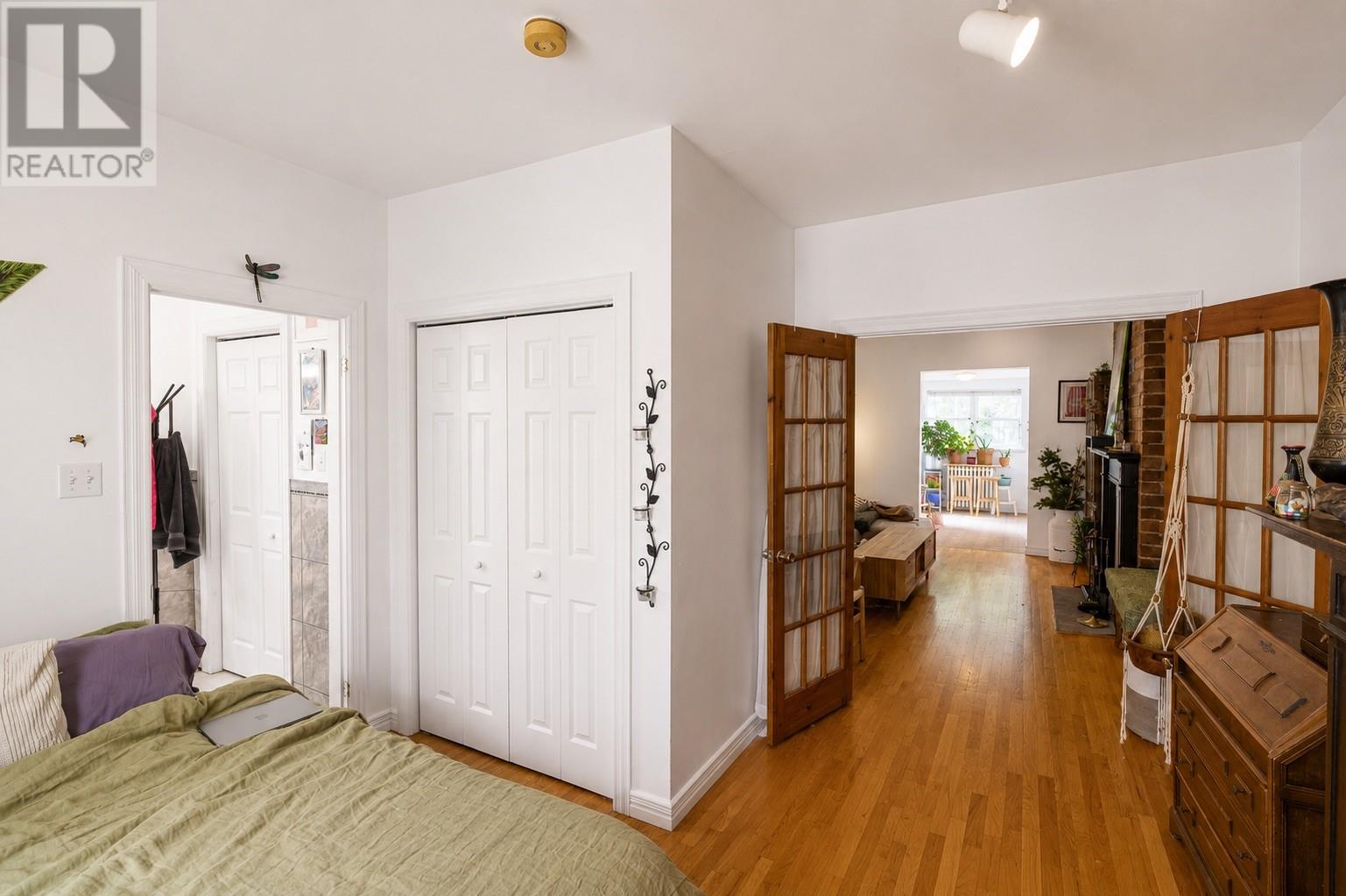 11 Maxse Street Property Photo 15