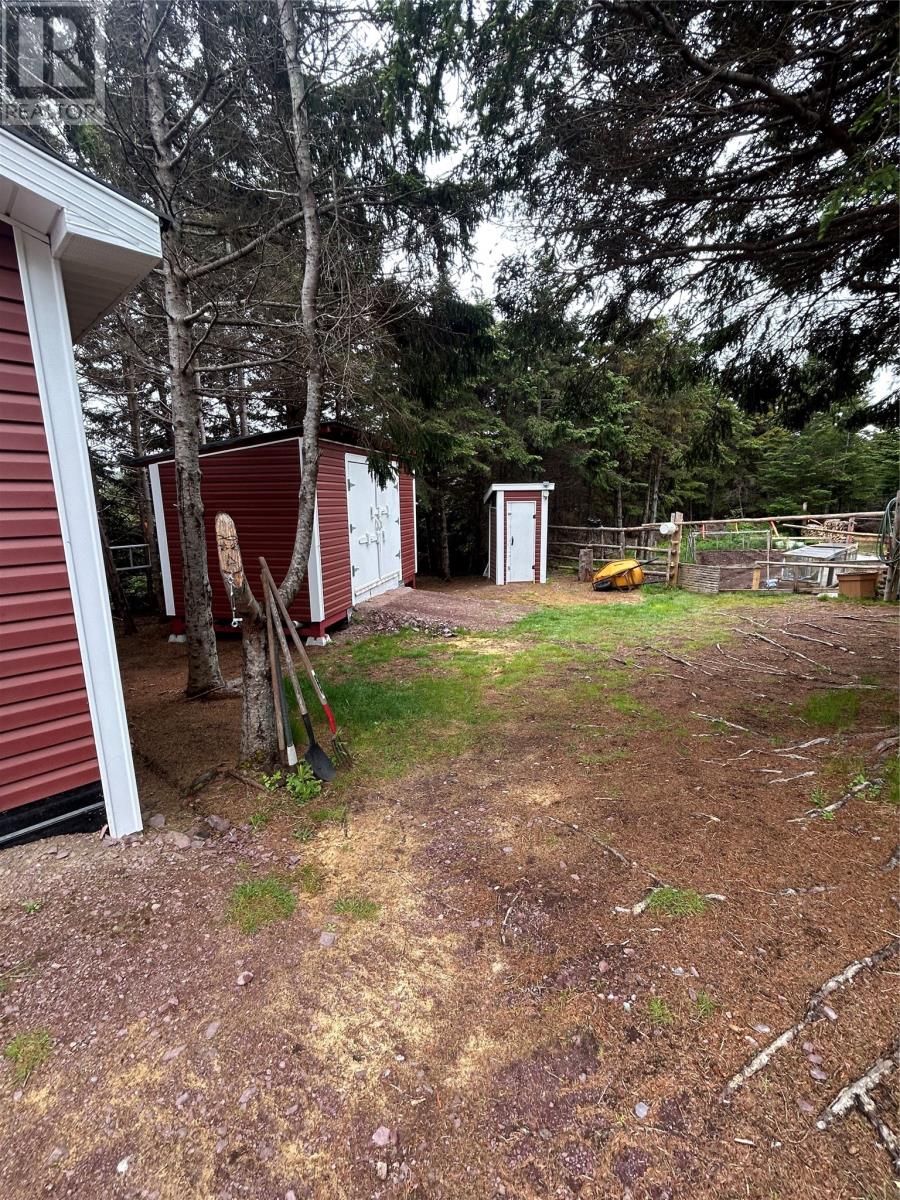 10 Long Shore Road Property Photo 12