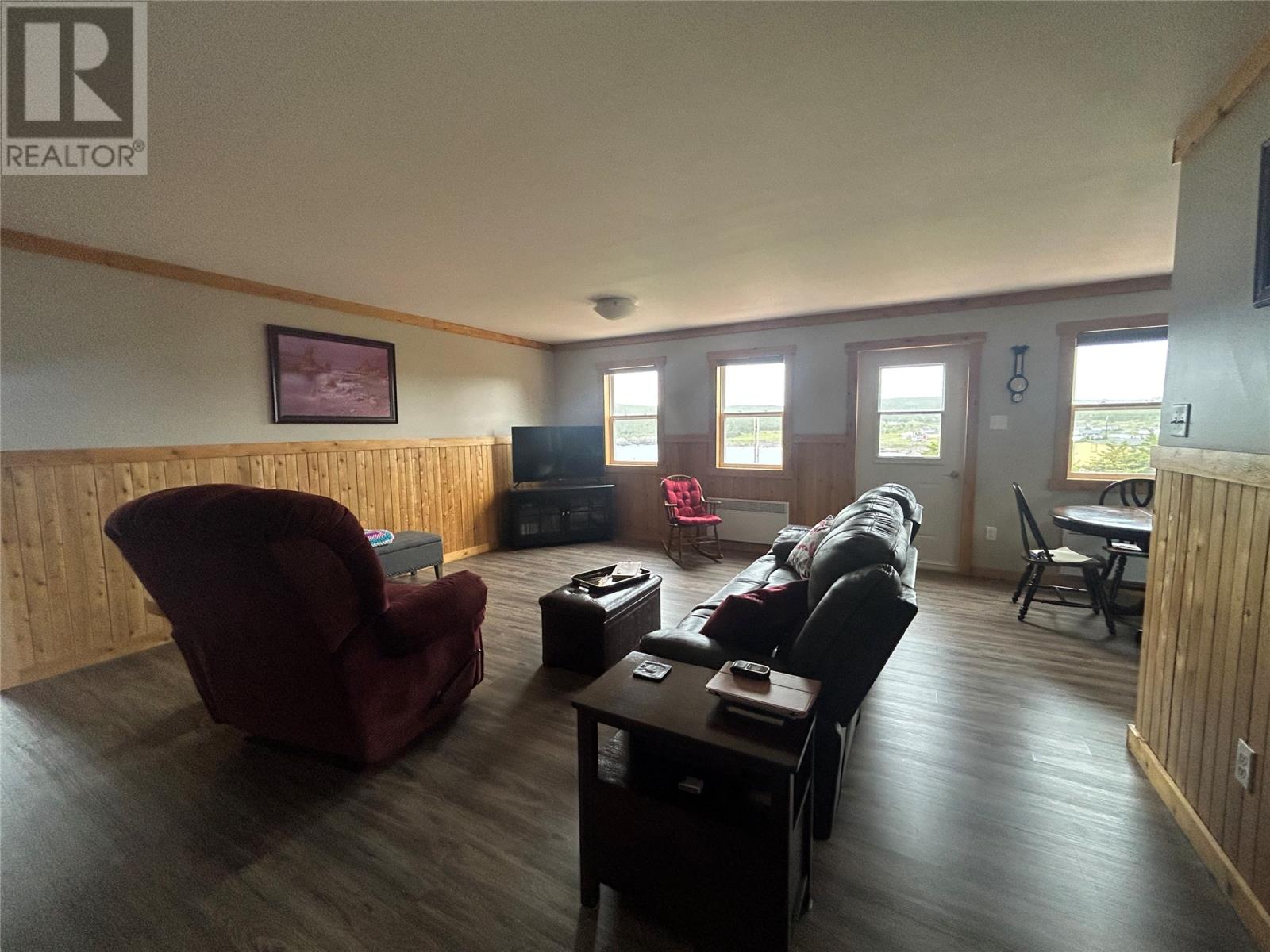 10 Long Shore Road Property Photo 15