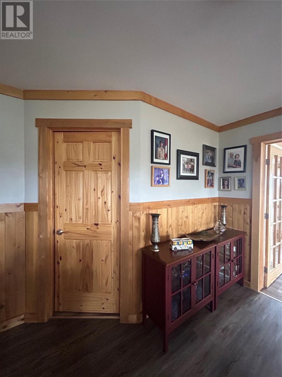 10 Long Shore Road Property Photo 18
