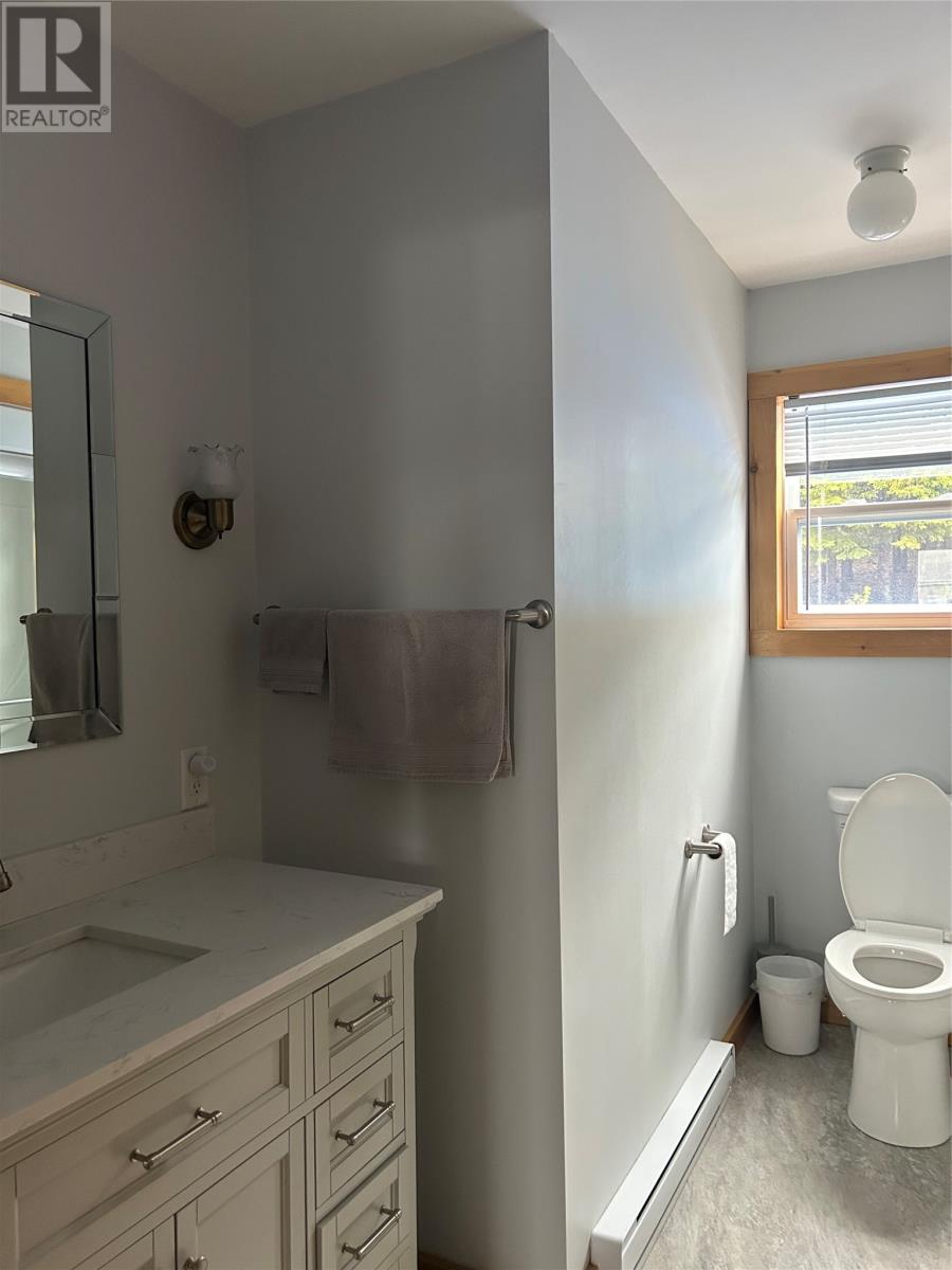 10 Long Shore Road Property Photo 33