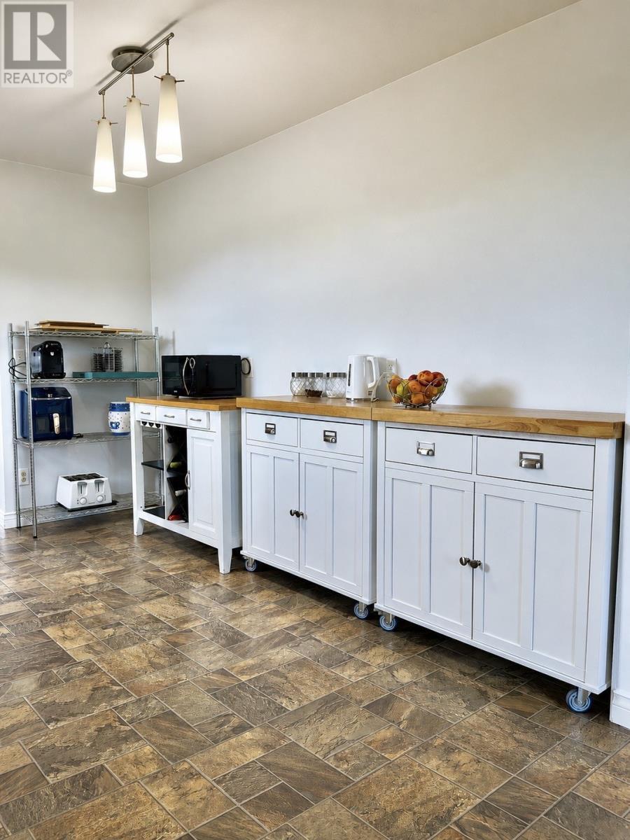 80 Farm Road Property Photo 11