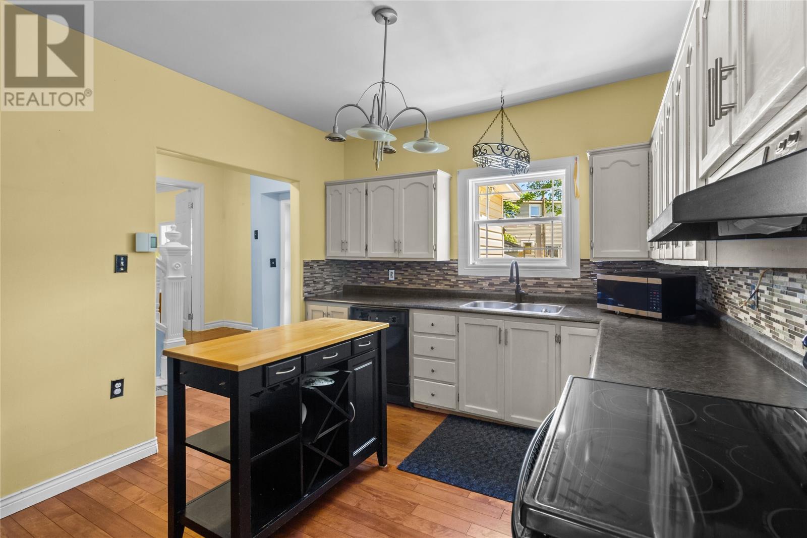 22 Mount Royal Avenue Property Photo 10