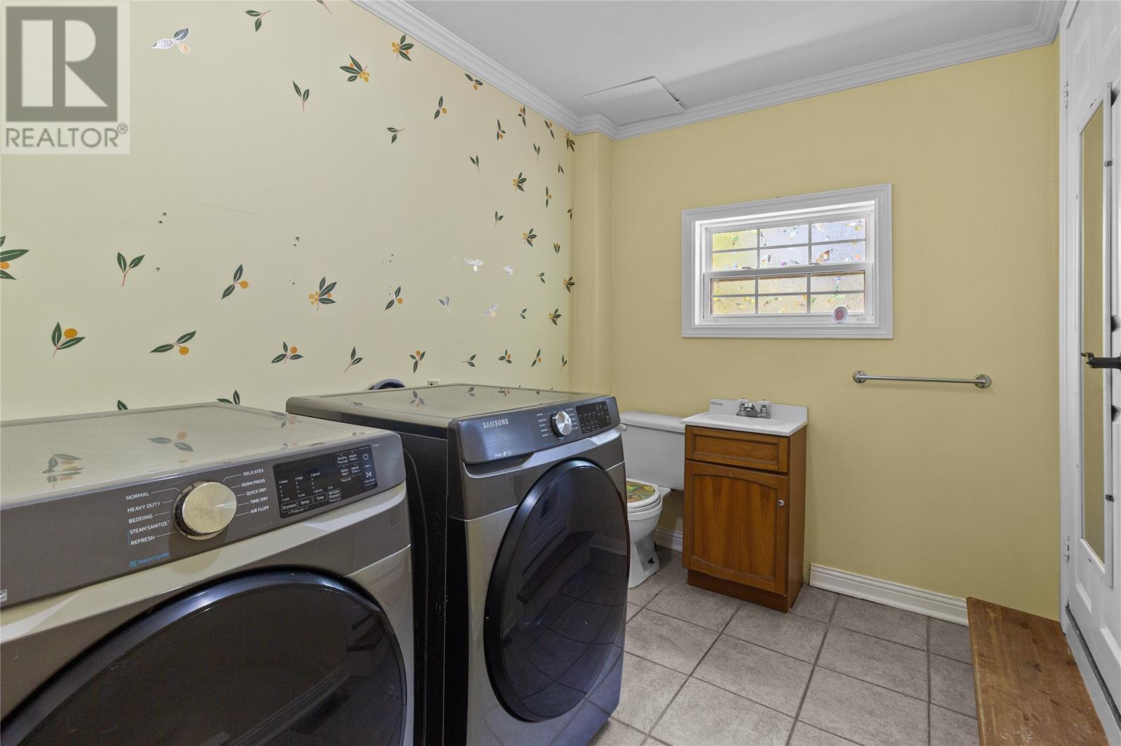 22 Mount Royal Avenue Property Photo 14