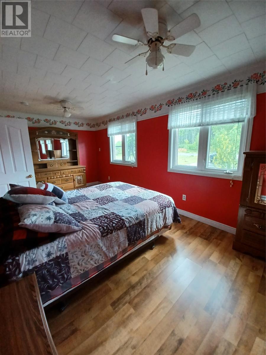 9 Juniper Crescent Property Photo 11
