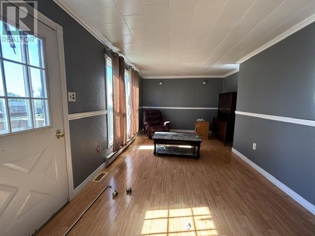 292 Main Street Property Photo 8