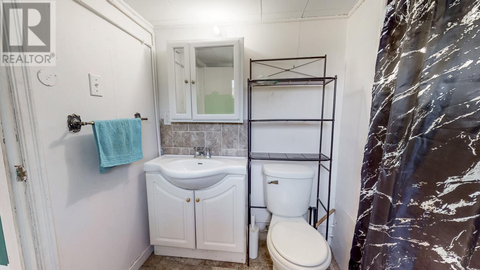 69 Harbour Road Property Photo 10