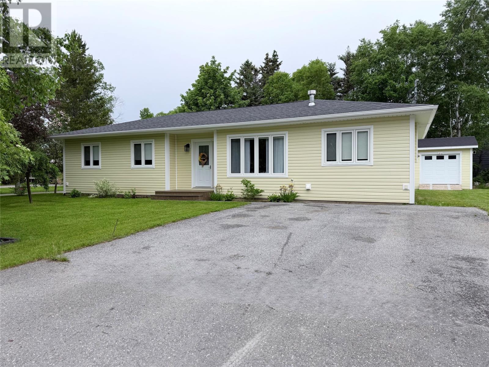 11 Tenth Avenue Property Photo 1