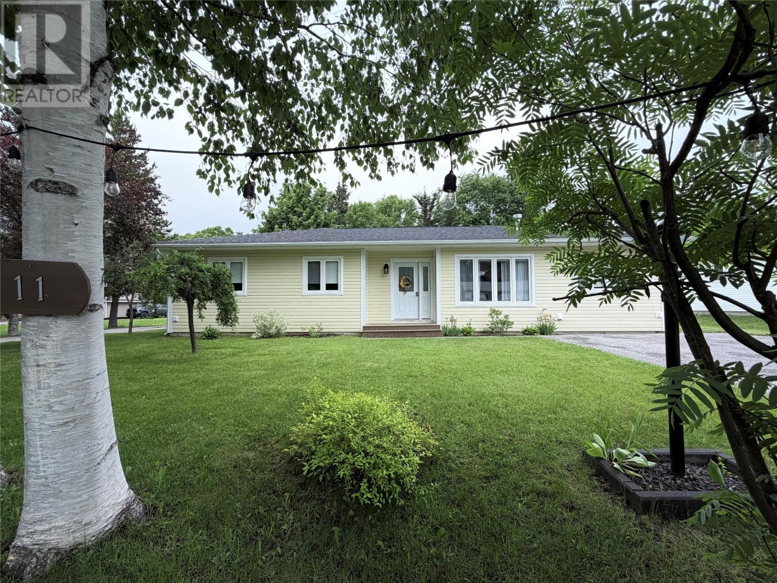 11 Tenth Avenue Property Photo 2