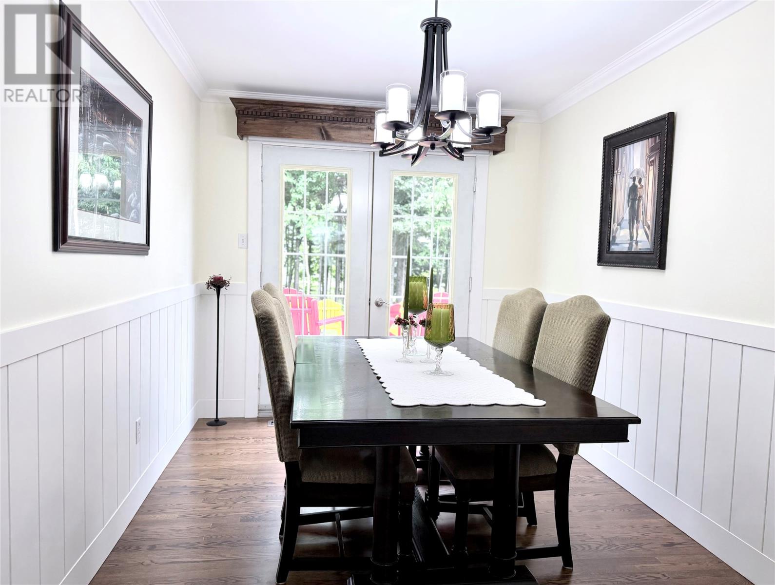 11 Tenth Avenue Property Photo 8