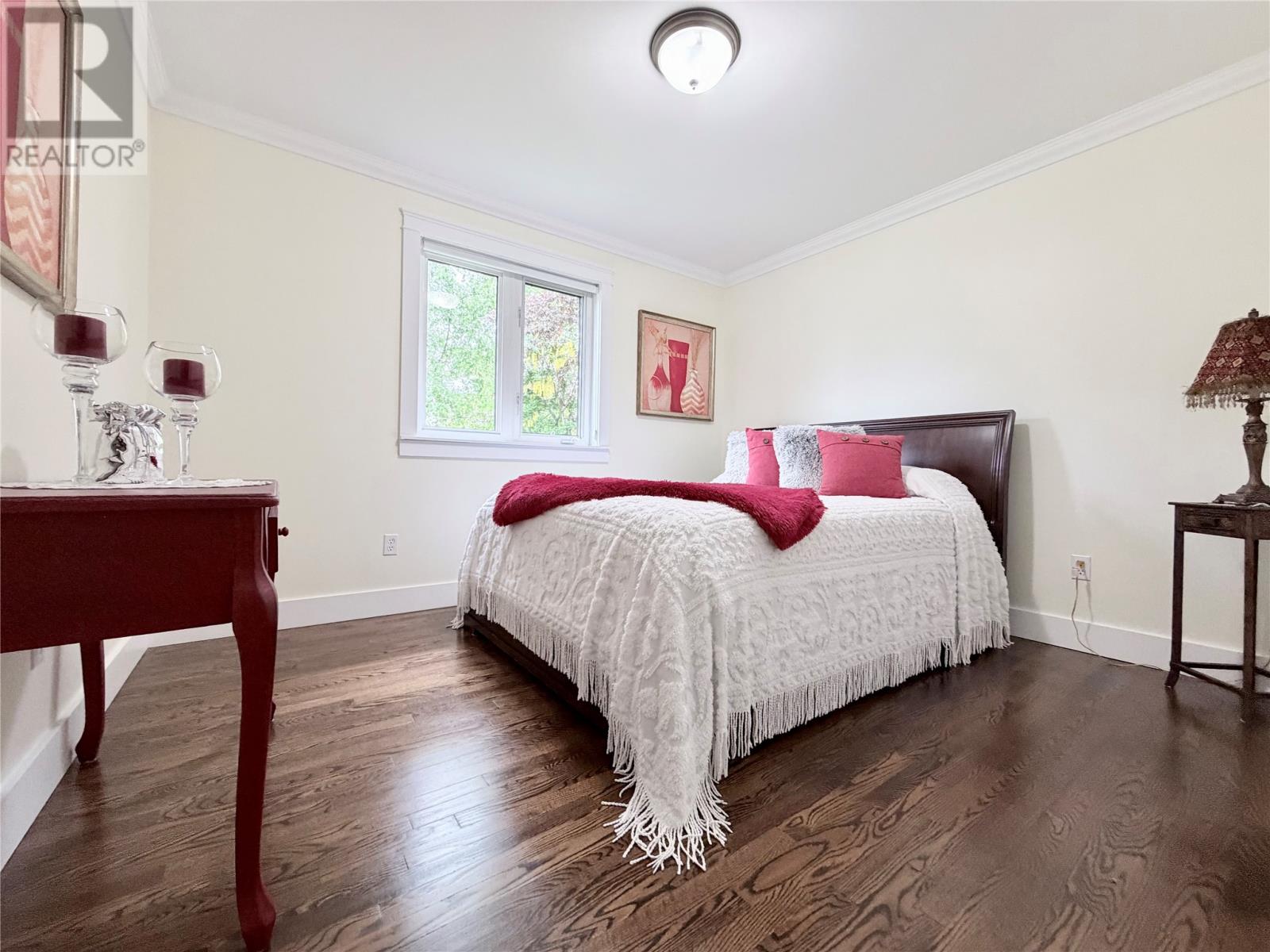 11 Tenth Avenue Property Photo 14