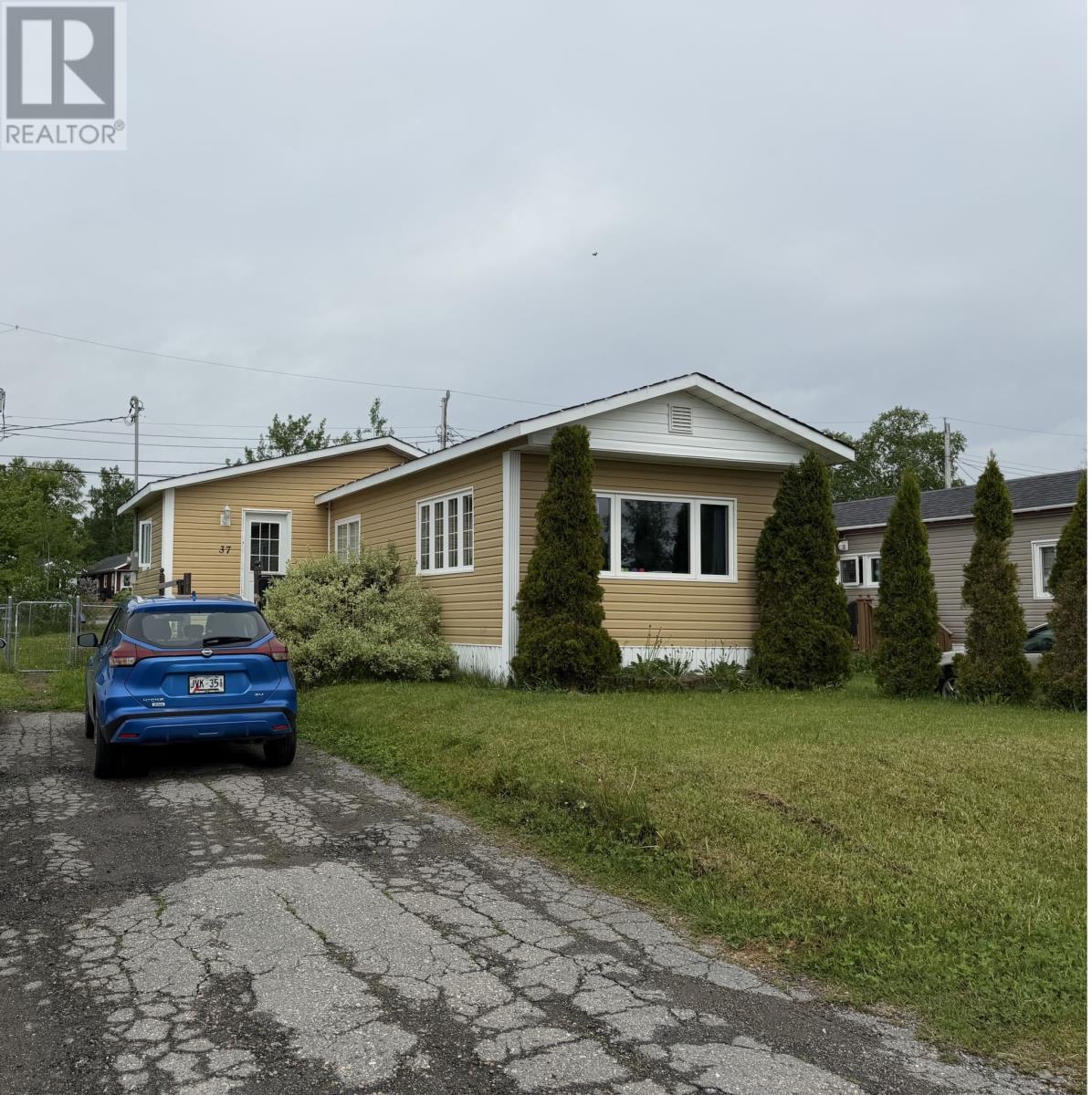 37 Gray Avenue Property Photo 1