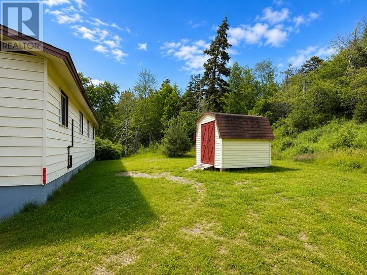 14 Middle Arm Road Property Photo 2
